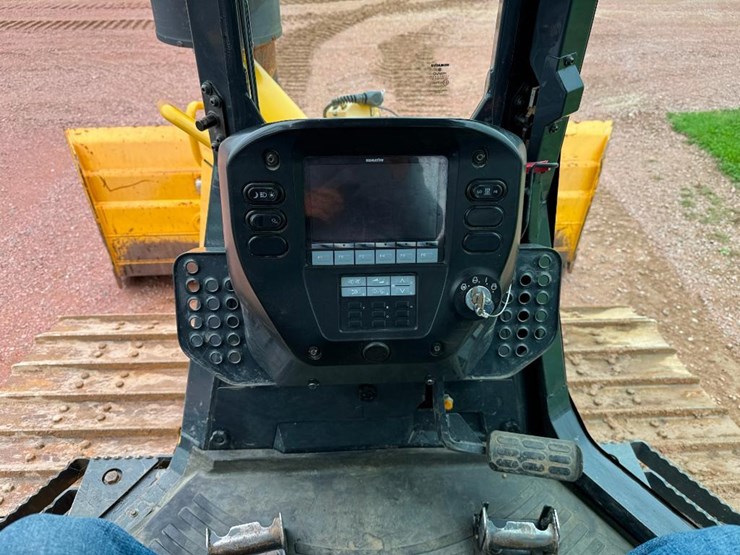 komatsu-d51px-24-image-48