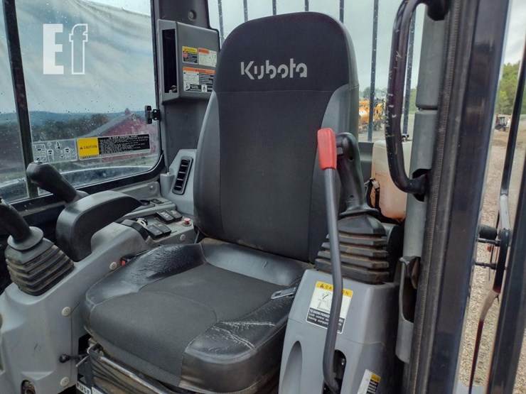2016-kubota-kx040-4-image-10