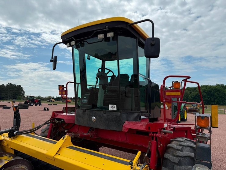 new-holland-hw305-image-24