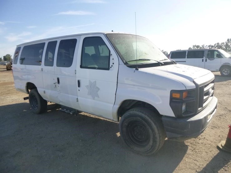 2008-ford-e350-image-3