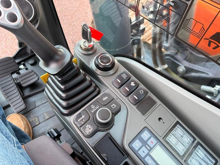 2016-doosan-dx225-lc-5-image-51