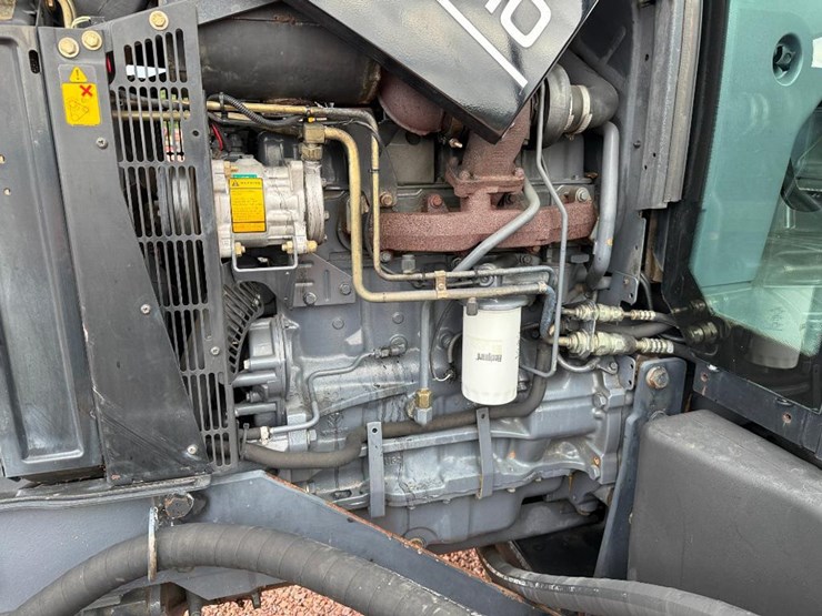 new-holland-ts110-image-22