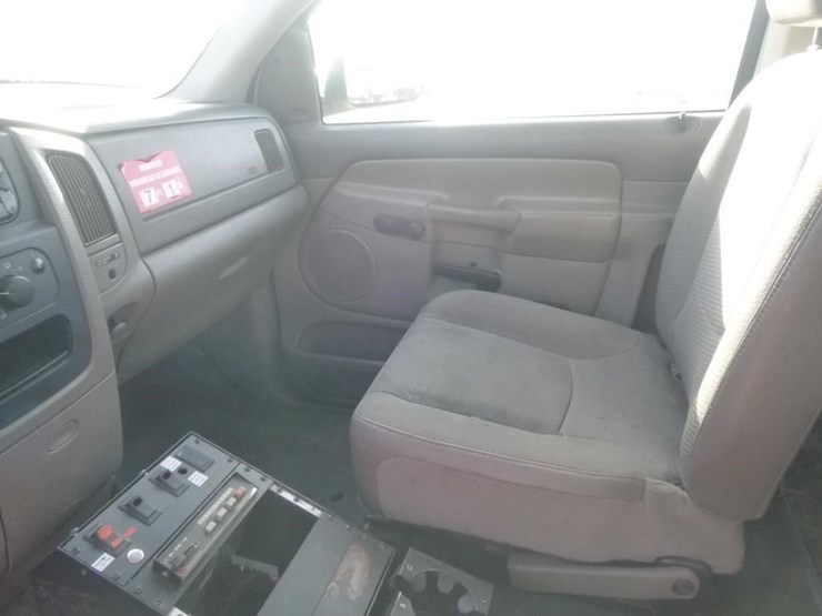 2005-dodge-ram-2500-image-12