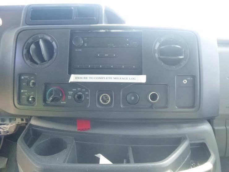 2012-ford-e350-image-13
