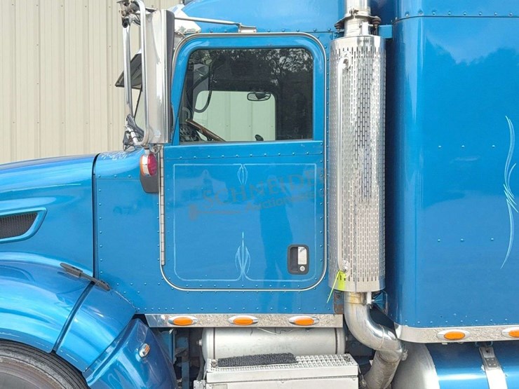 2007-peterbilt-386-image-91