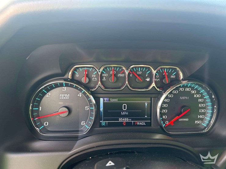2018-chevrolet-tahoe-image-17