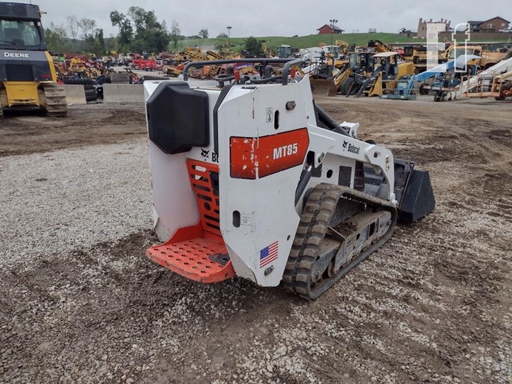 2019-bobcat-mt85-image-31