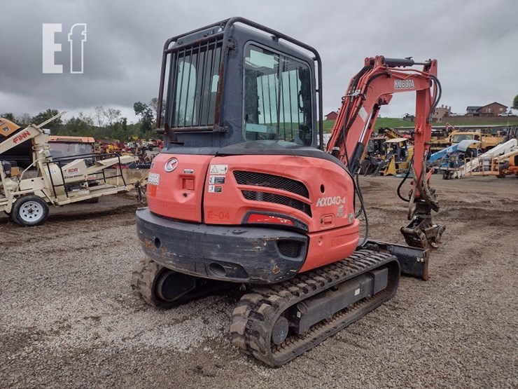 2016-kubota-kx040-4-image-36