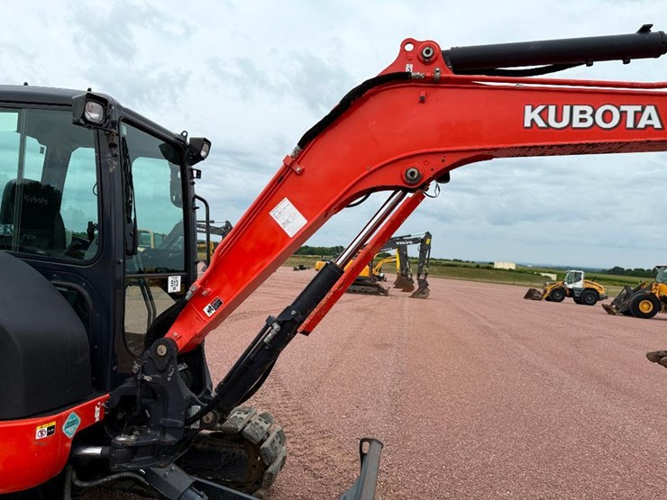 kubota-u55-4-image-35