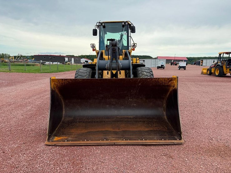 deere-624k-image-2