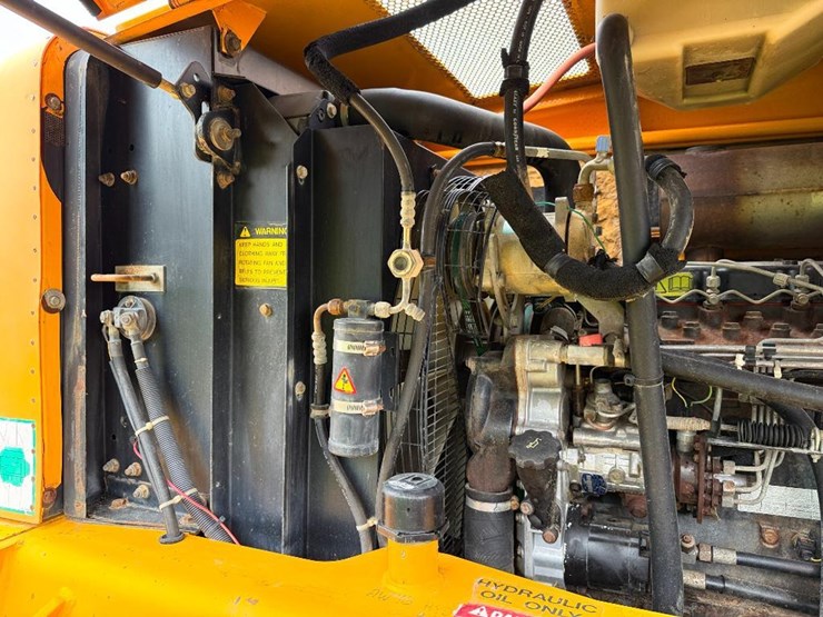jcb-426b-image-25