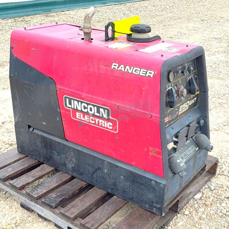 Lincoln Ranger 250 GXT welder generator
