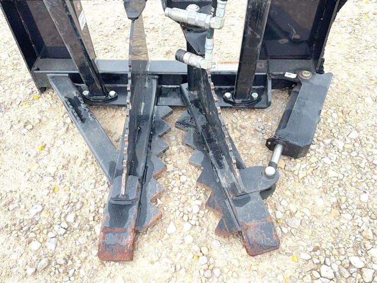 kubota-stp25-skid-steer-tree-puller-image-9