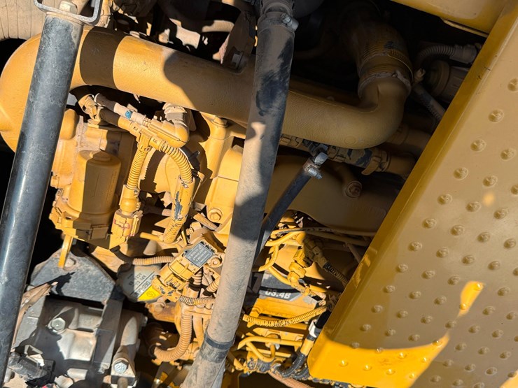 2016-caterpillar-313flgc-image-26
