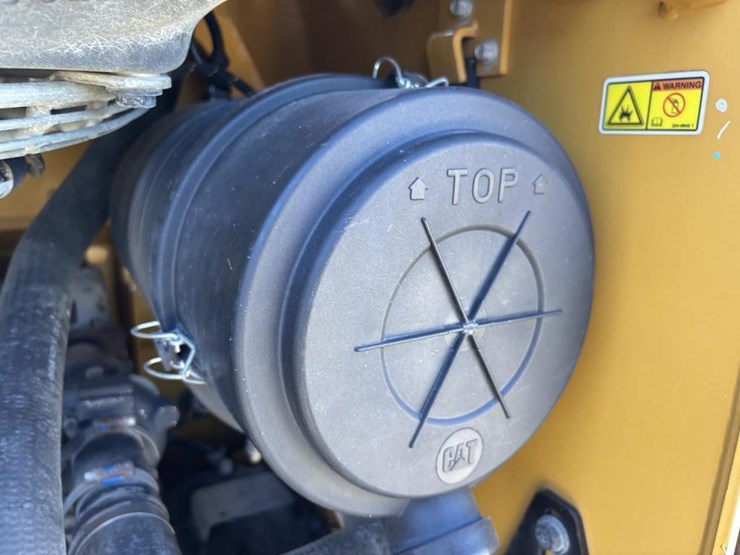 2020-caterpillar-289d3-image-48
