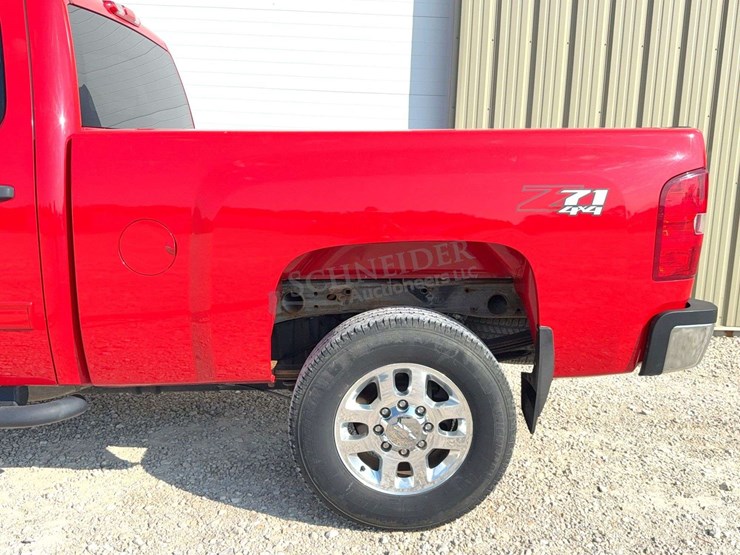 2013-chevrolet-2500hd-image-64