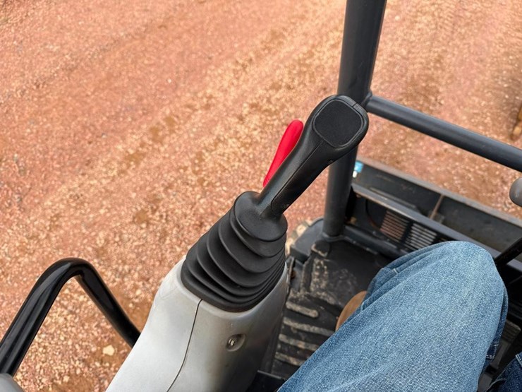 deere-35g-image-44