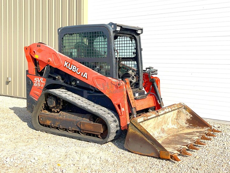 2019-kubota-svl65-2-image-1