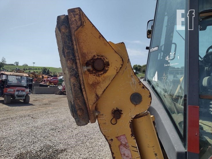 2010-deere-310sj-image-26
