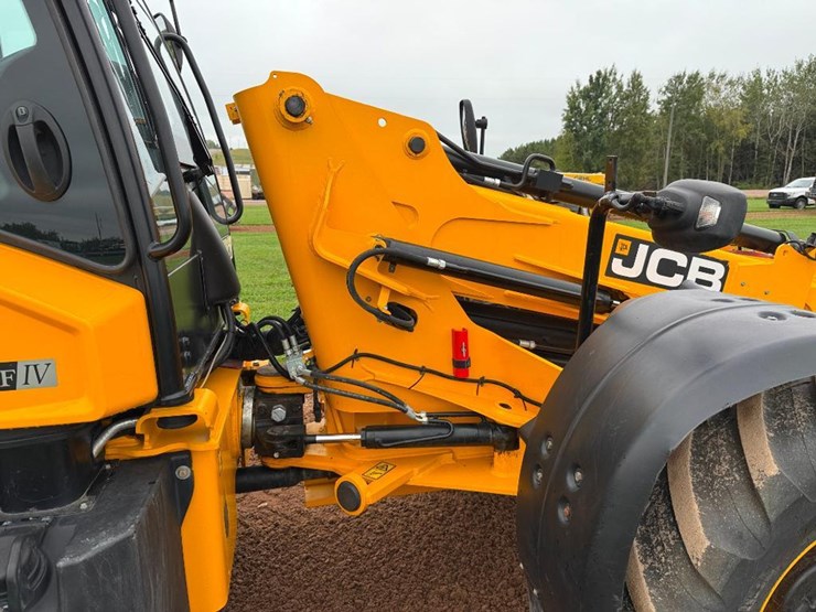 jcb-tm320-image-38