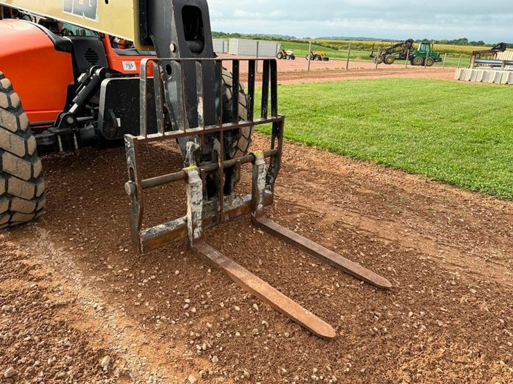 2014-jlg-g6-42a-image-25