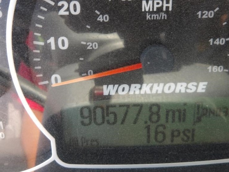 2008-workhorse-w62-image-22