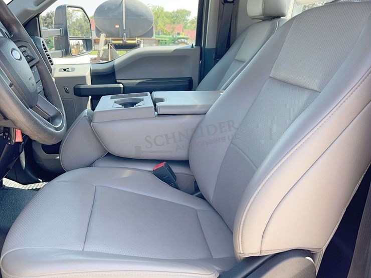 2021-ford-f350-image-65