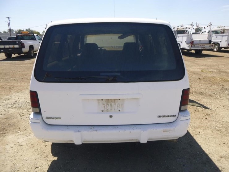 1993-dodge-caravan-image-16
