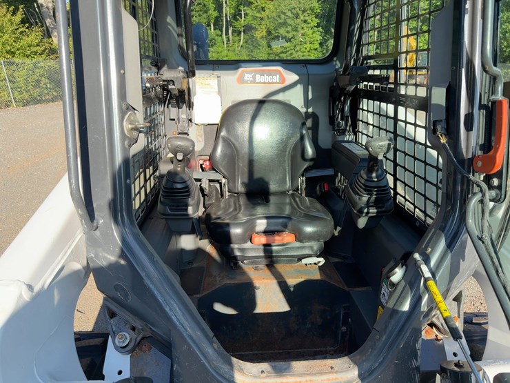 2021-bobcat-s62-image-16