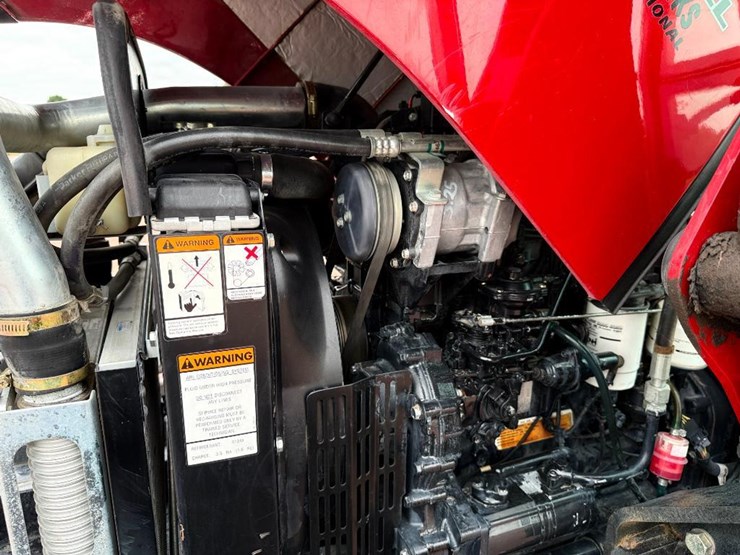 case-ih-farmall-70-image-57