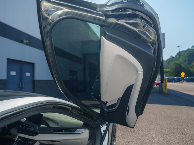 #1064-•-2015-bmw-i-8-image-86