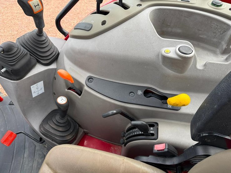 case-ih-farmall-75c-image-40