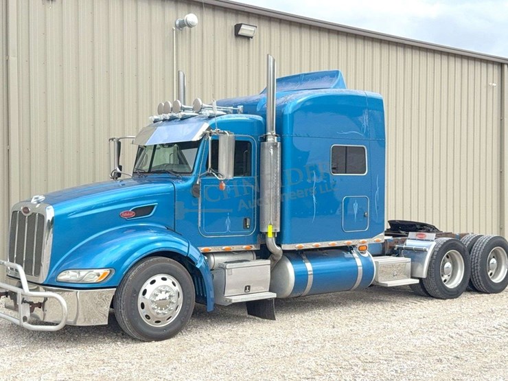 2007-peterbilt-386-image-2