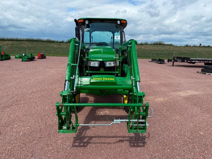 john-deere-5065e-image-2