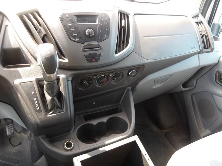 2017-ford-transit-image-19