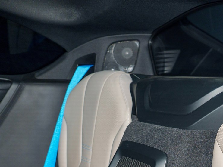 #1064-•-2015-bmw-i-8-image-67