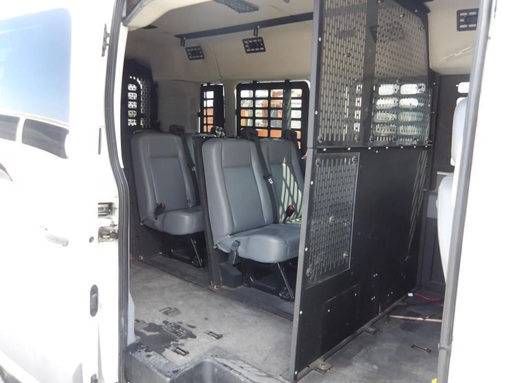 2017-ford-transit-image-12