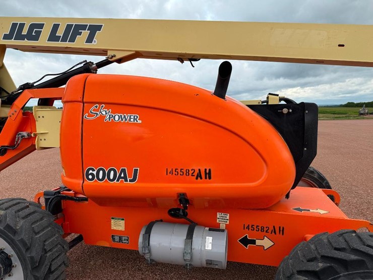 jlg-600aj-image-25