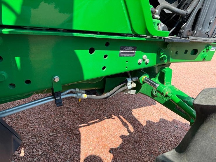 john-deere-6110m-image-35