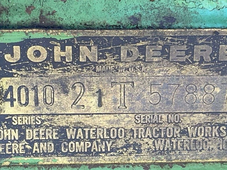 john-deere-4010-image-23