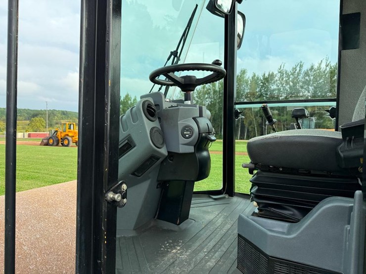 caterpillar-cs-563e-image-39