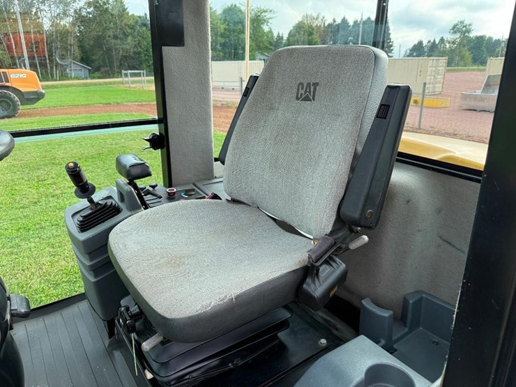 caterpillar-cs-563e-image-42