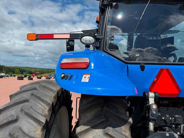new-holland-t8.320-image-30