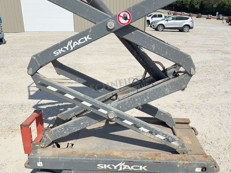 2017-skyjack-sjiii3219-image-36