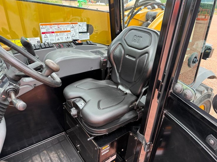 2021-caterpillar-th255c-image-42
