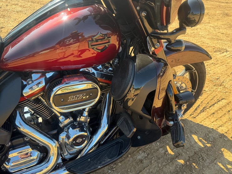 #1075-•-2018-harley-davidson-flhtkse-cvo-limited-image-27
