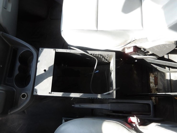 2017-ford-transit-image-16