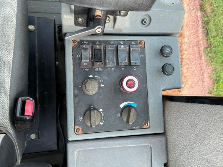 caterpillar-cs-563e-image-44
