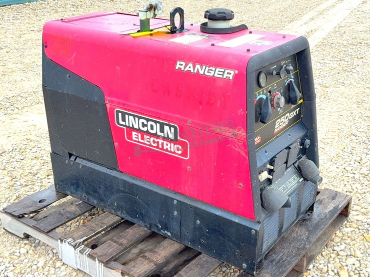 lincoln-ranger-250-gxt-welder-generator-image-1