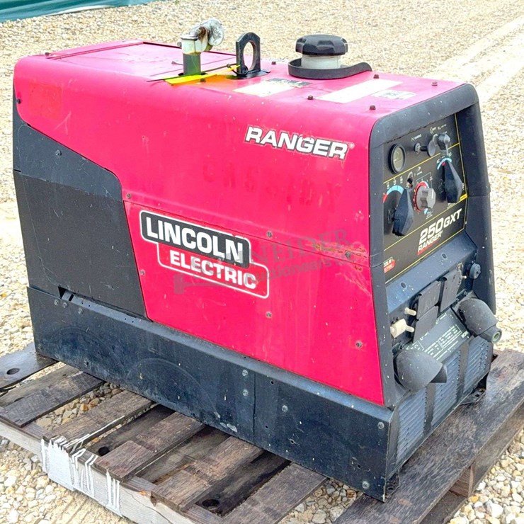 Lincoln Ranger 250 GXT welder generator